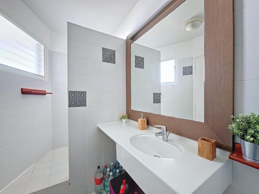Studio Dans Village Vacances Manganao Saint-Francois  Εξωτερικό φωτογραφία